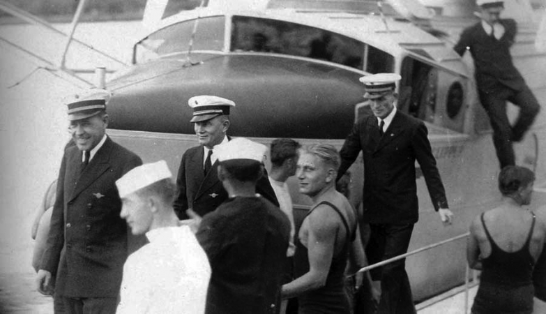 The Pan American Clipper crew arrives in Honolulu on April 17, 1935