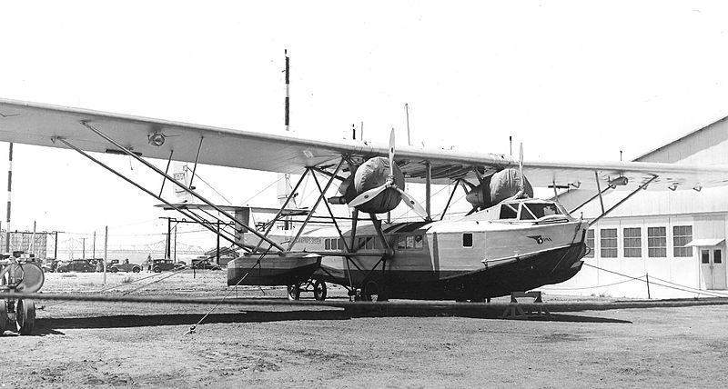 Pan Am Commodore NC670M at Alameda Ca 1937 by Bill Larkins Wikimedia