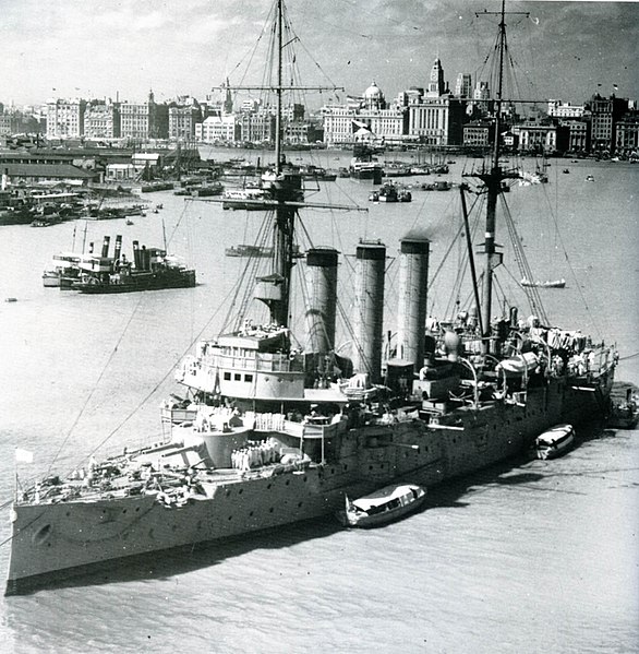 Japanese cruiser Idzumo in Shanghai (Wikimedia)