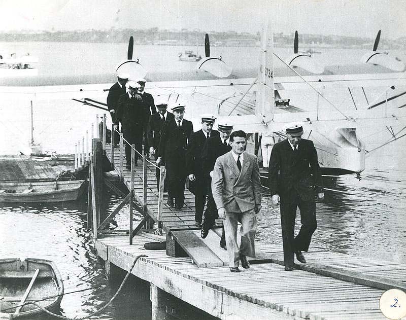 Gatty meets Ed Musick after the momentous Pan Am flight to Auckland, NZ, 1937 (MOTAT, NZ). 