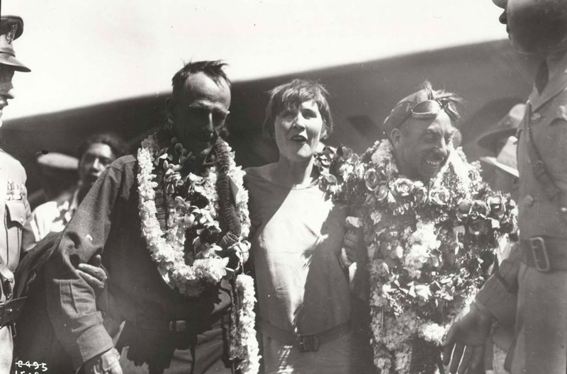 Jensen r with his wife Marguerite Jensen and navigator Paul Schluter l