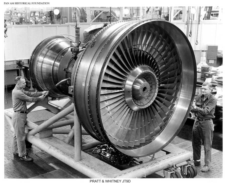 Pan Am Boeing 747 engine