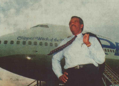 Pan American World Airways, Al Topping in front of Pan Am Boeing 747