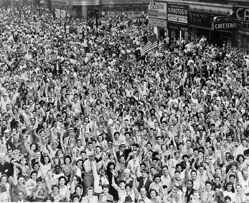 Times Sq VJ Day